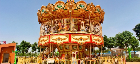 extreme rides in amusement park